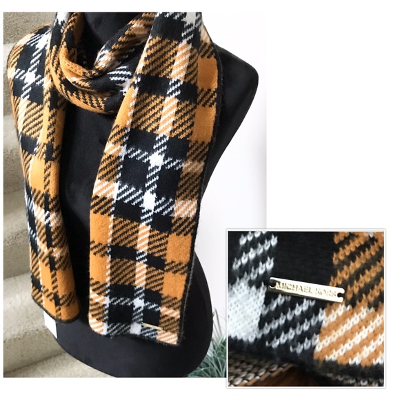 π Michael Kors Scarf, Plaid 12βx75β